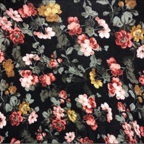 Annabelle Floral Hi-low Tunic. Large - Picture 5 of 8